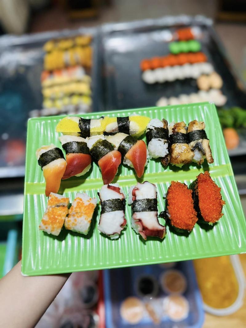 Sushi Những Người Bạn
