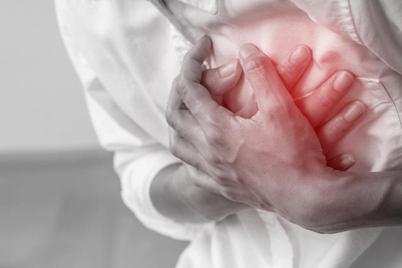 Nhồi máu cơ tim là một trong những tác dụng phụ của sản phẩm