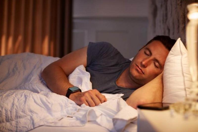 Tắt các đồ điện tử trước khi đi ngủ