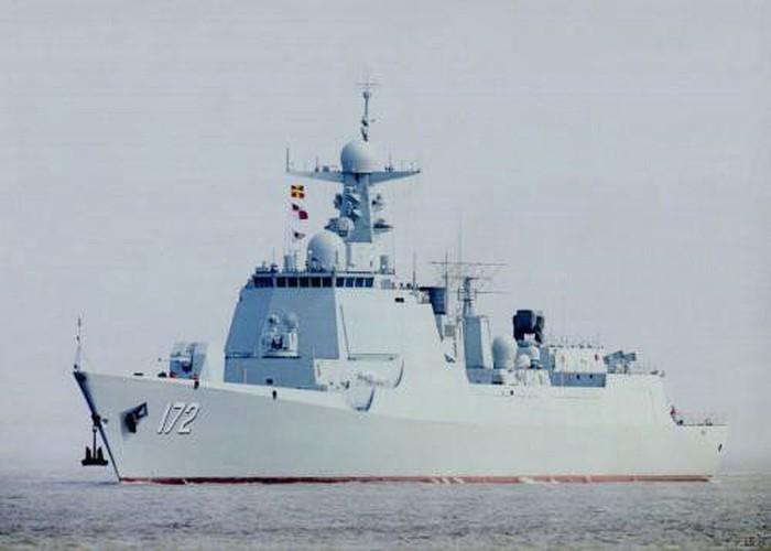 Tàu khu trục mang tên lửa dẫn đường Type-052D Luyang III