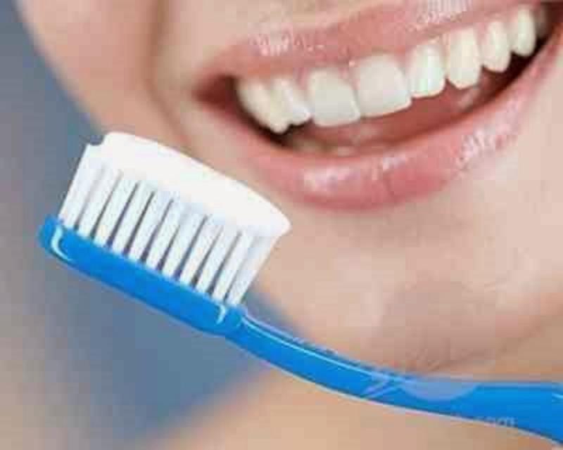 Kem đánh răng giúp tẩy tế bào chết