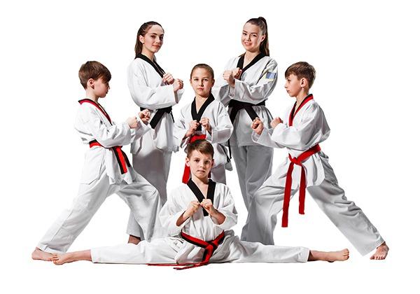 Teakwondo – Tập trung vào sự dẻo dai của đôi chân