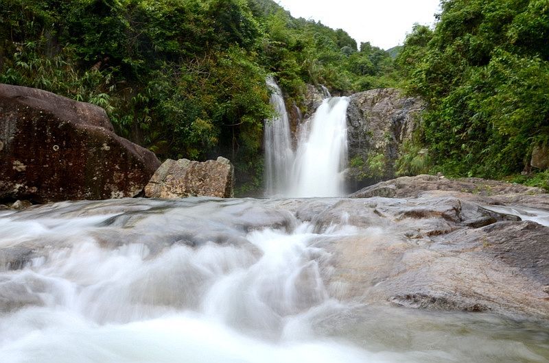 Thác Sông Moóc - Vẻ đẹp hoang sơ của vùng cao Bình Liêu