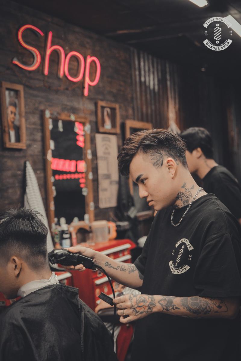 10 tiệm cắt tóc nam đẹp và chất ở T.HCM được giới trẻ lựa chọn nhiều