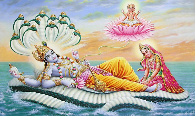 Nữ thần Lakshmi bóp chân cho thần Vishnu
