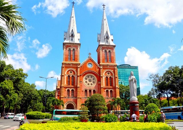 Nhà thờ Đức Bà - Thành phố Hồ Chí Minh