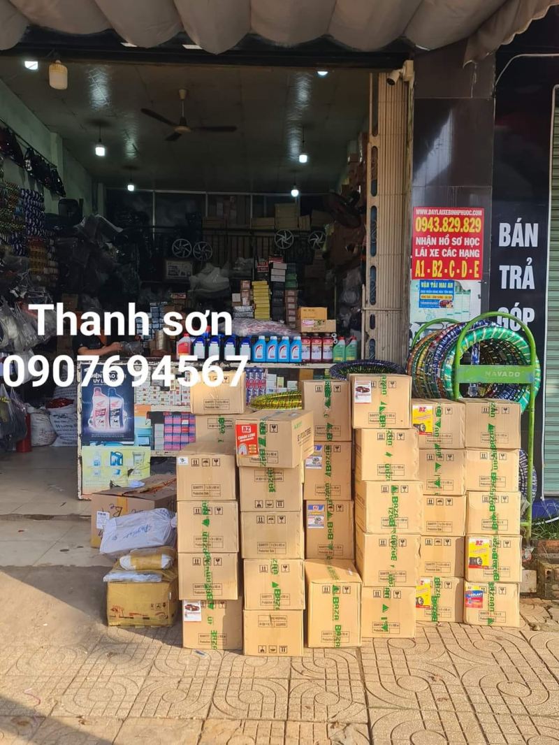 cửa hàng phụ tùng xe máy Thanh Sơn