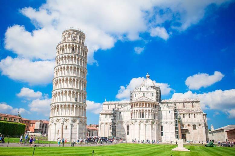 Tháp nghiêng Pisa- Ý