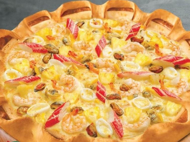 Oanh tạc The Pizza Company bạn sẽ được tận hưởng những chiếc pizza kiểu Ý thơm ngon và cực kì đẹp mắt