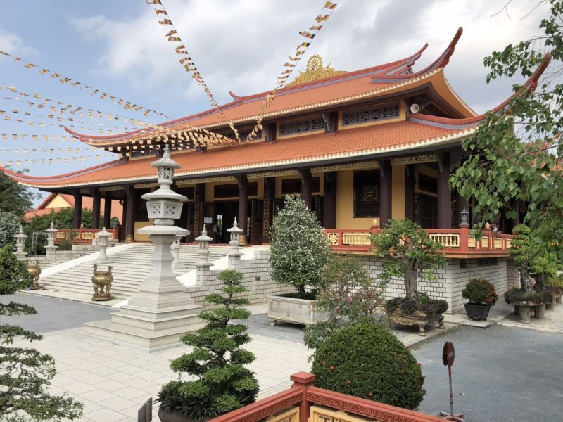 Thiền Viện Trúc Lâm là một thiền viện thuộc phái Trúc Lâm Yên Tử