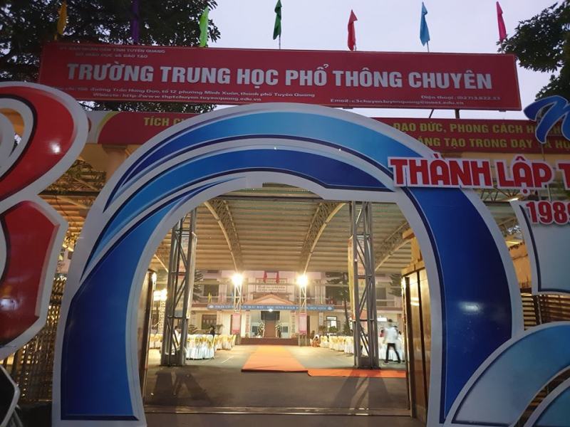 THPT Chuyên, Tuyên Quang