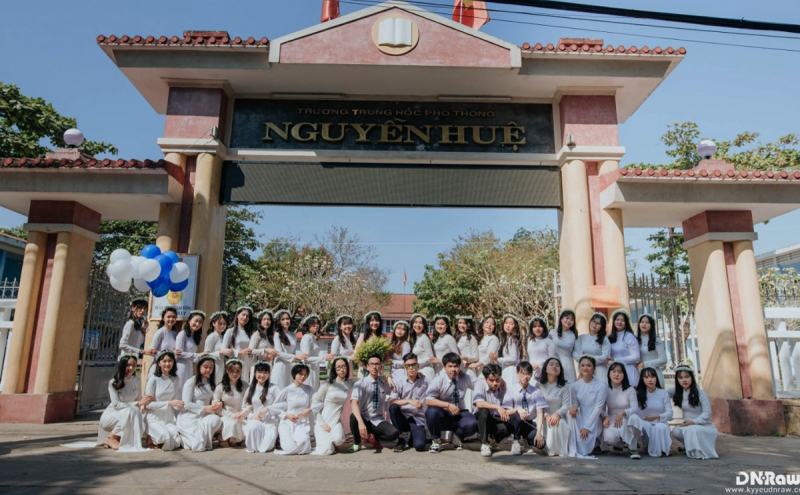 THPT Nguyễn Huệ – Thừa Thiên Huế
