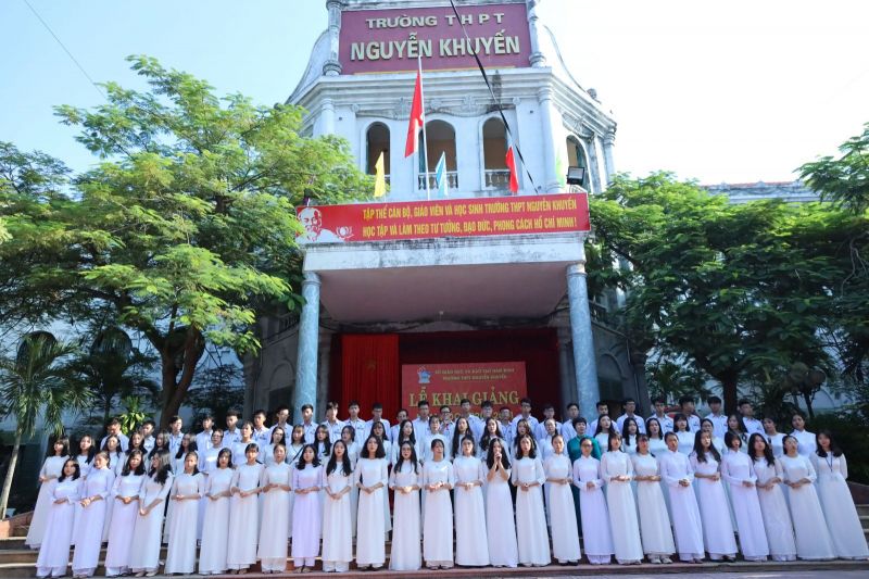 THPT Nguyễn Khuyến - Nam Định