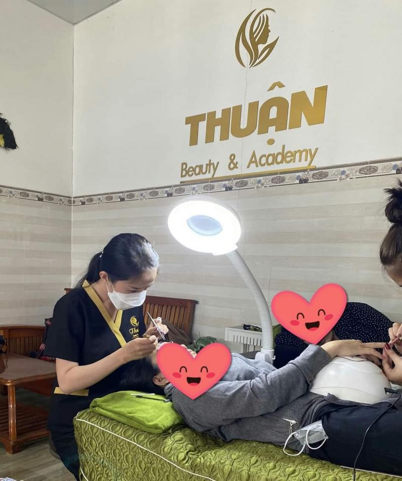 Thuận Beauty & Academy