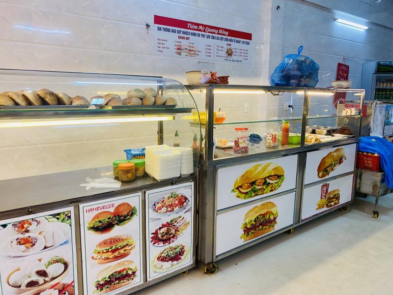 Tiệm Bánh Quang Hồng
