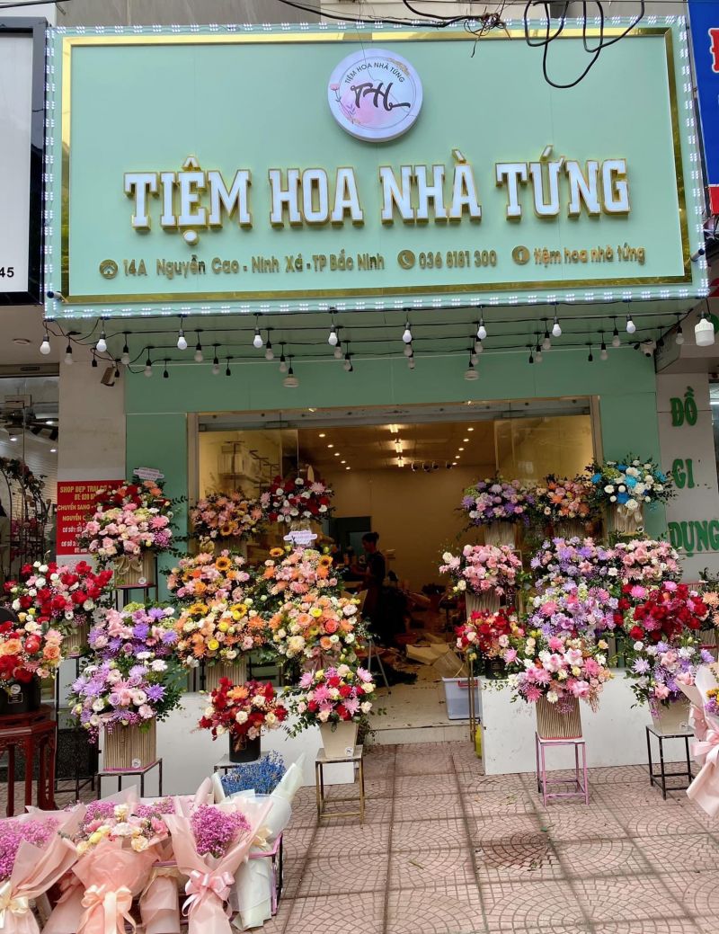 Tiệm hoa nhà Tứng