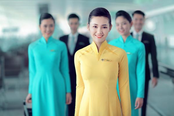 Những tiếp viên hàng không luôn nở nụ cười và thân thiện với khách hàng