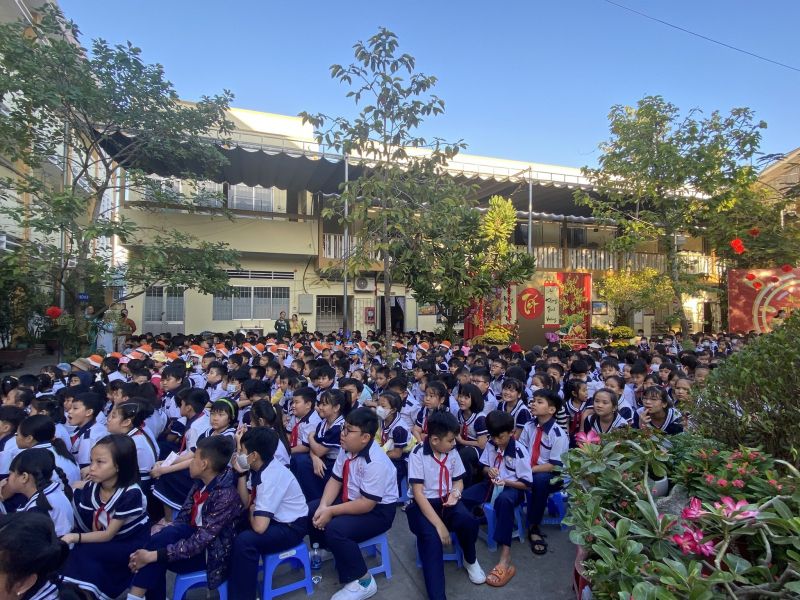 Tiểu học Thiên Hộ Dương Tiền Giang