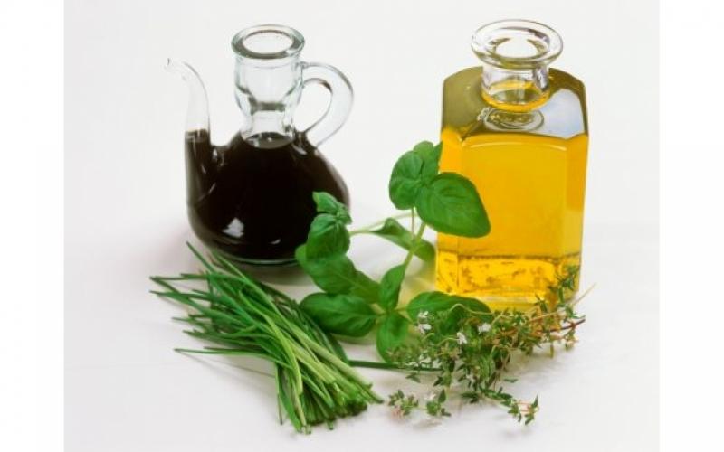 Tinh dầu hương thảo thường dùng để tạo mùi hương
