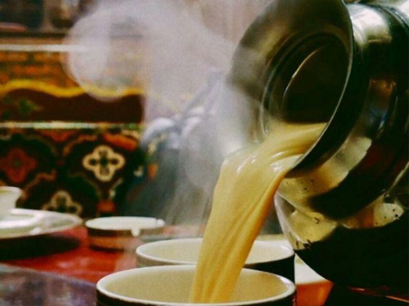 Trà bơ - thức uống truyền thống của người Tây Tạng