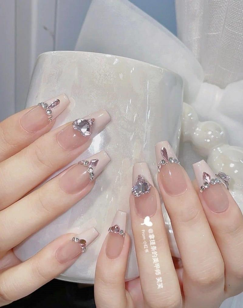 Trang Nails