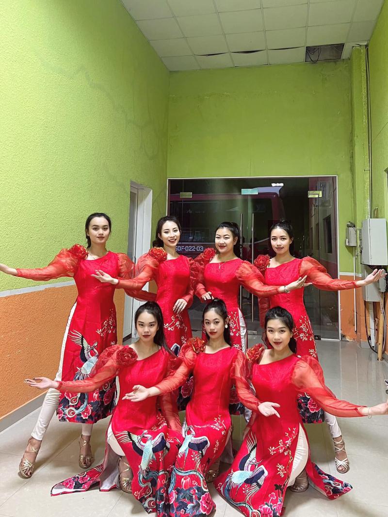 Trang phục múa cổ trang Trung Quốc B09 - Đồ Múa Tịnh Nhi - Bộ |  ThờiTrangNữ.vn