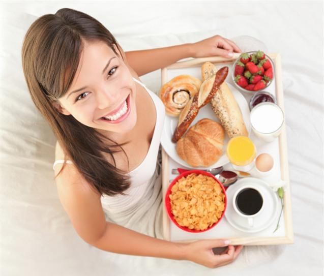 Ăn sáng giúp tránh tăng huyết áp