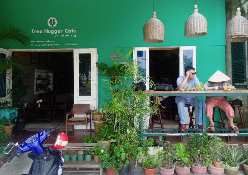 Tree Huger Cafe