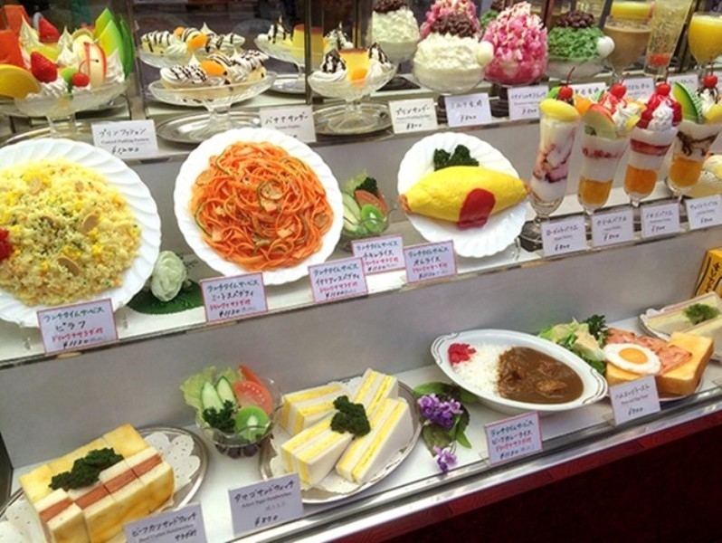 Nhật Bản trưng bày đồ ăn bằng nhựa