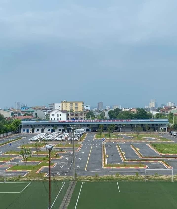 Trung tâm đào tạo lái xe - Trường Cao đẳng Việt Anh