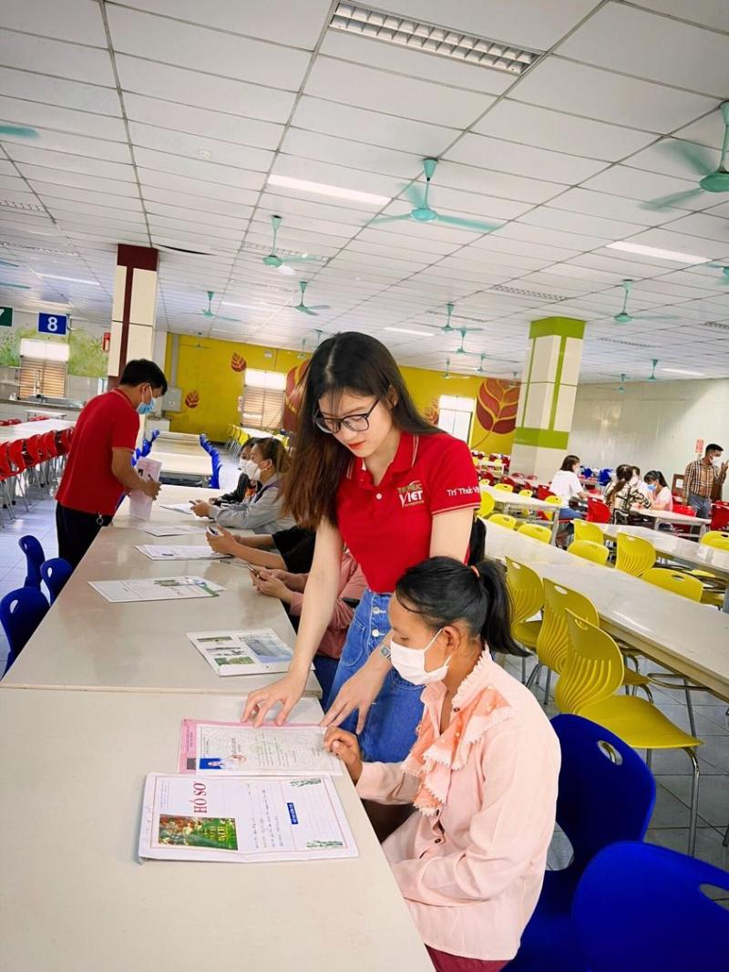 Trung Tâm đào tạo ngoại ngữ tin học Tri Thức Việt