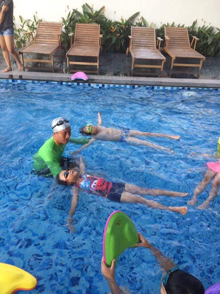 Trung tâm dạy bơi Hữu Hà