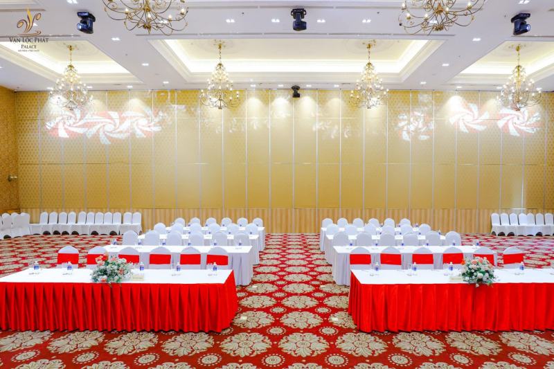 Trung tâm Hội nghị – Tiệc cưới Vạn Lộc Phát Palace