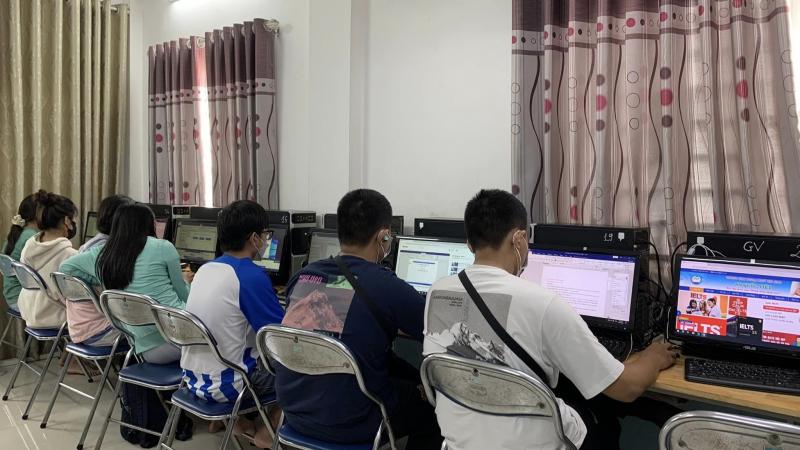 Học viên tại Trung tâm ngoại ngữ tin học An Quốc Việt