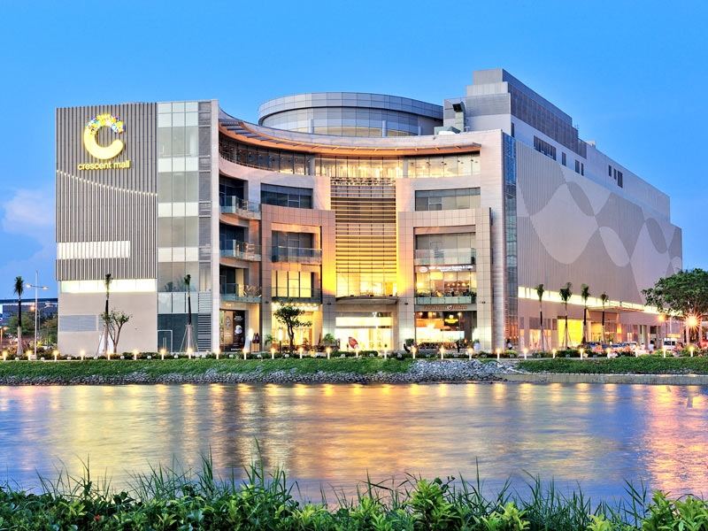 Trung tâm thương mại The Crescent Mall