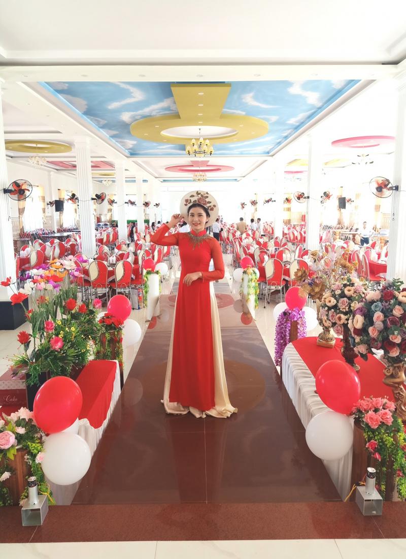 Trung tâm tổ chức hội nghị tiệc cưới Huyền Trang