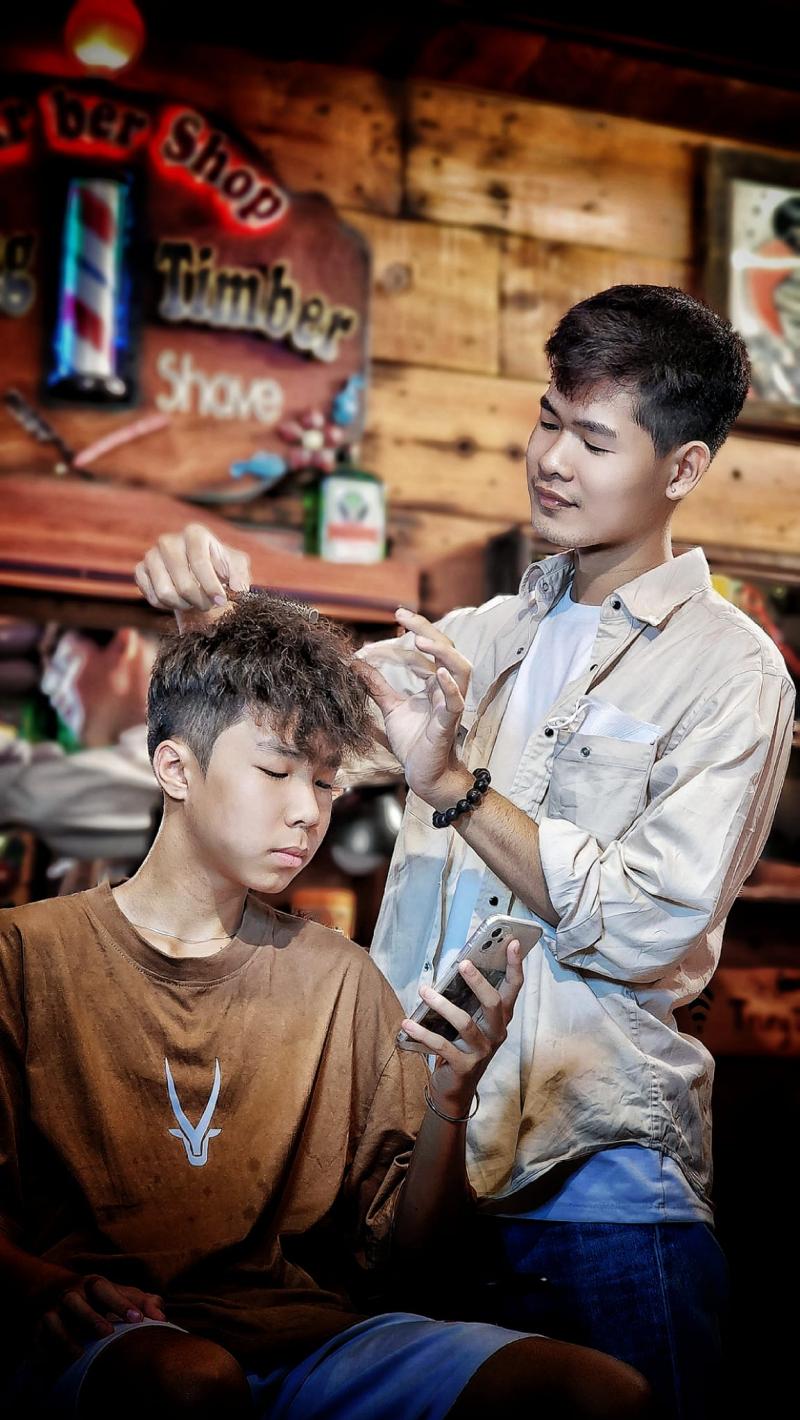 Trung Timber-Barber Shop
