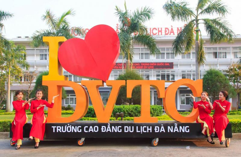Trường cao đẳng du lịch Đà Nẵng