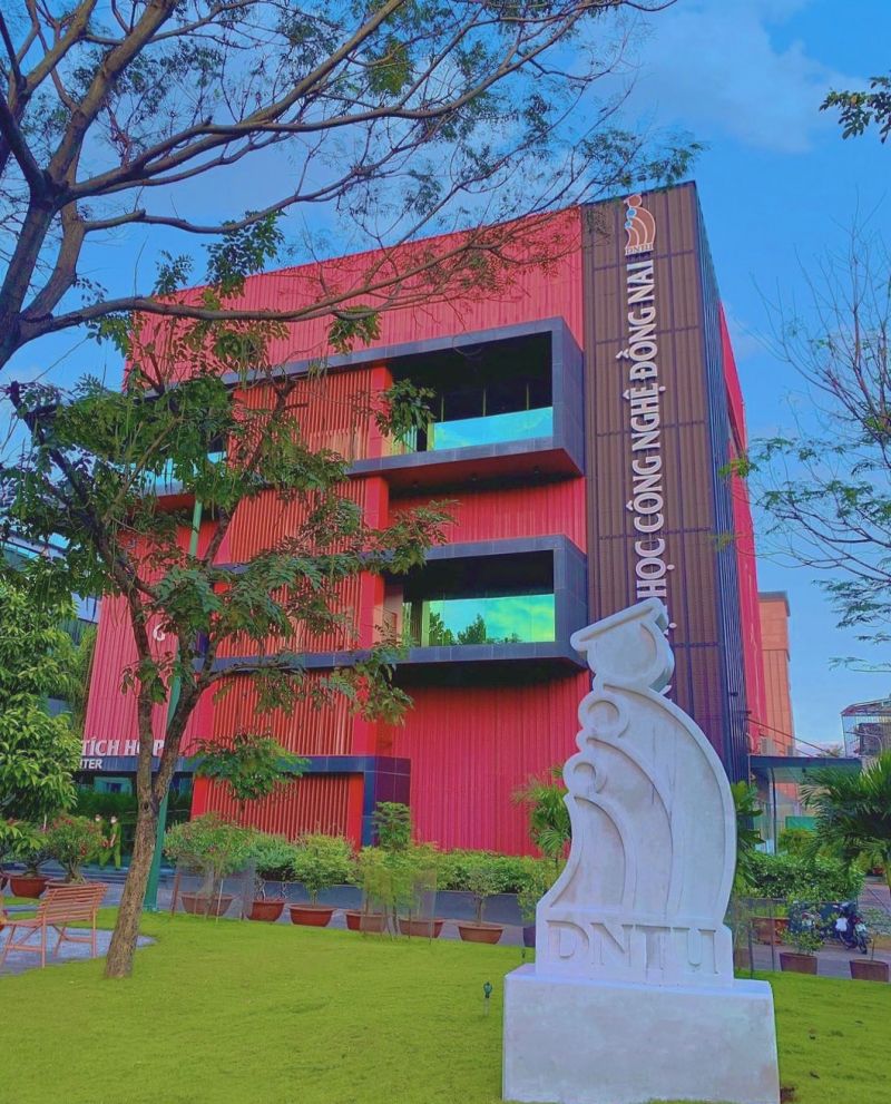 Trường Đại học Công Nghệ Đồng Nai