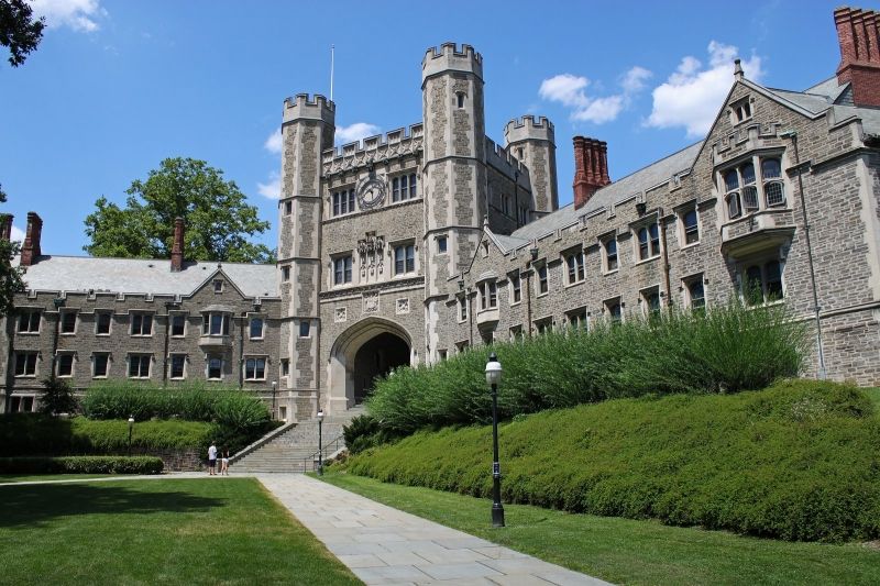 Đại học Princeton.
