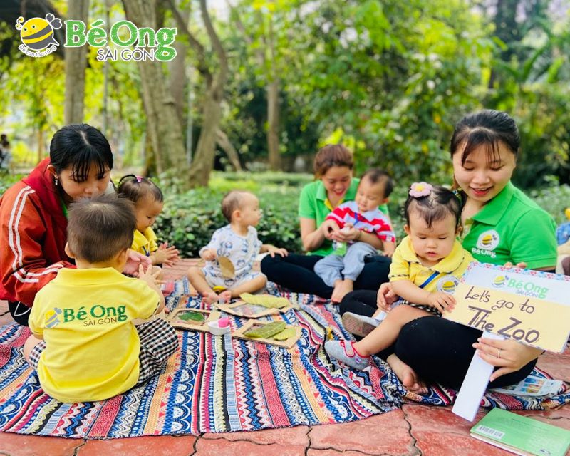 Trường mầm non Bé Ong Sài Gòn tổ chức nhiều  hoạt động ngoại khóa, vui chơi để giúp bé có một môi trường phát triển lành mạnh, bổ ích