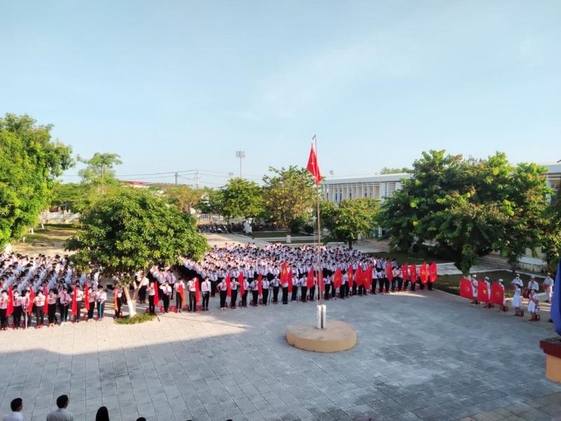 Trường THCS Nguyễn Huệ