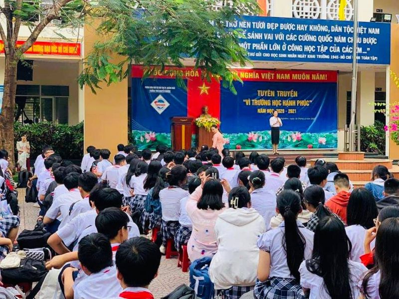 Trường THCS Trương Quang Trọng