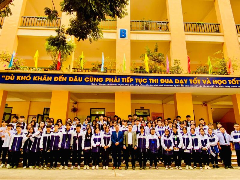 Trường THPT Bắc Thăng Long
