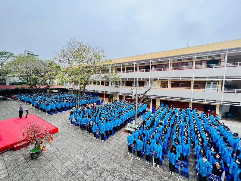 Trường THPT Hàng Hải