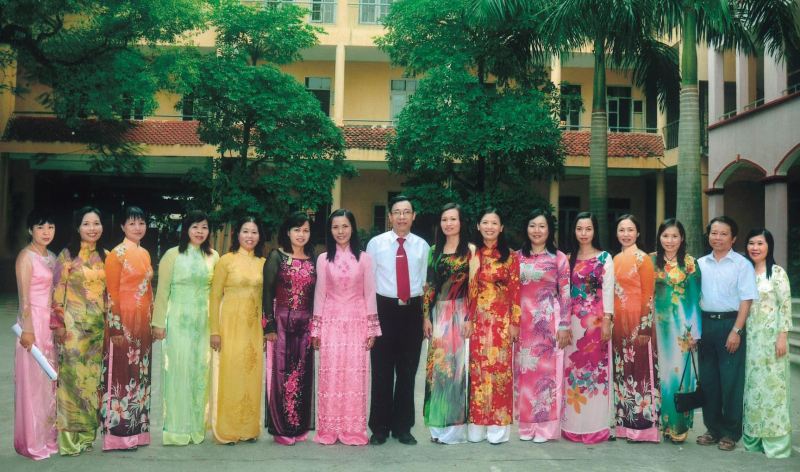 Các thầy cô giáo trường THPT Lê Quý Đôn - Hà Đông