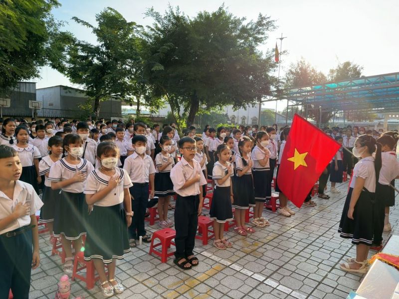 Trường tiểu học Bình Phú