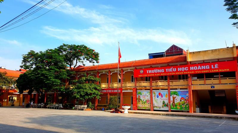 Trường tiểu học Hoàng Lê