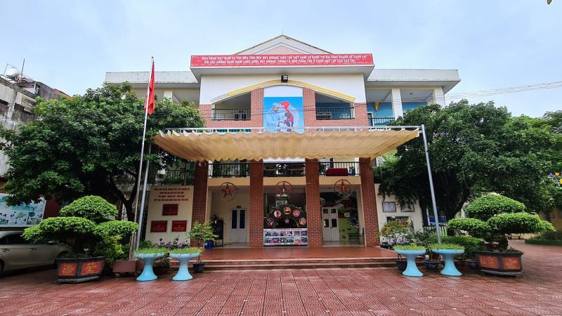 Trường tiểu học Lê Văn Tám