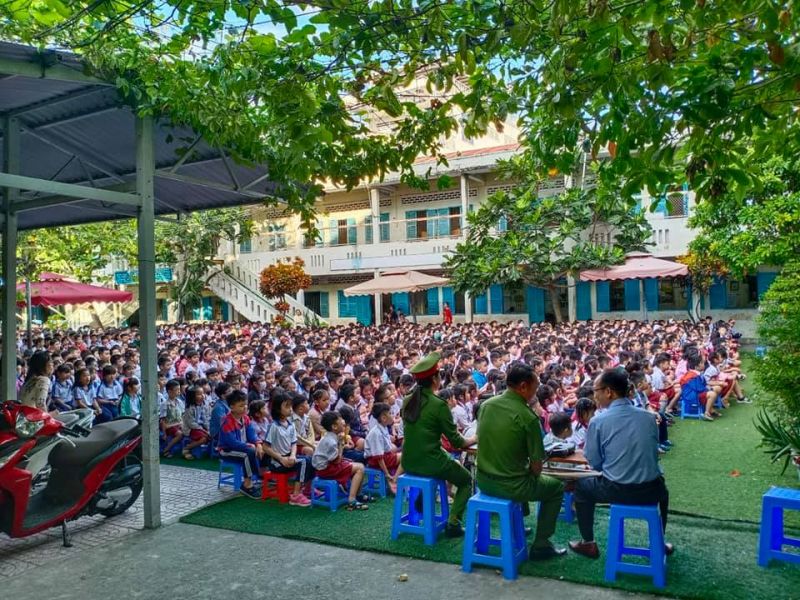 Trường Tiểu Học Nguyễn Bá Ngọc